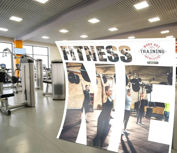 scianka-ekspozycyjna-europa-wertykalna -akcesoria-flagowe.webp